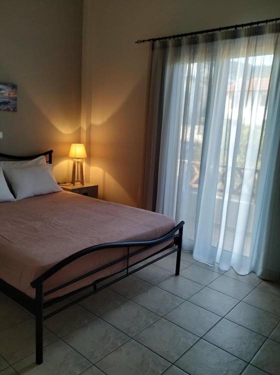 N&Μ Apartment Methana Ngoại thất bức ảnh